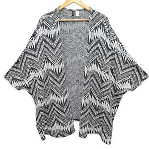 H&M Divided Kimono Cardigan Sweater Womens Large Black White Chevron Aztec Boho